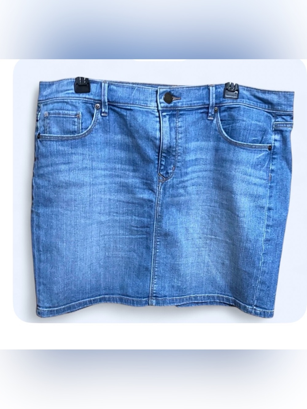 Loft Classic Light Wash Denim Mini Skirt size 14